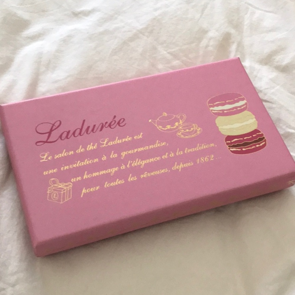 LADURÉE Paris Velvet Wrislet - Picture 8 of 9